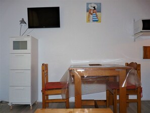 Interior - Studio in Bormes-les-Mimosas with balcony and private parking (Bormes-les-Mimosas)