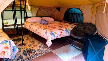 Wifi gratis y ropa de cama
