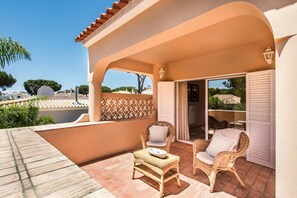 House | Balcony - Villa Daniela Quarteira (Loulé)