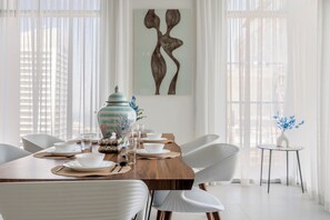 Dining - Luxury Penthouse Retreat - Private Beach, Breathtaking Palm and Marina Views (Dubai)