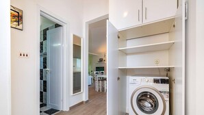 Unclassified image, 4 of 50, button - Pet-friendly Apartment With sea View (Jasenice)