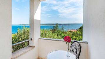 Apartment | Balcony