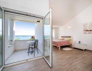 Apartment | Balcony - Pet-friendly Apartment With sea View (Jasenice)