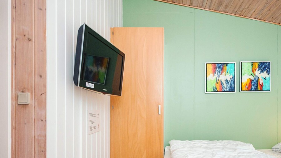 Holiday Home for 2, Ansager