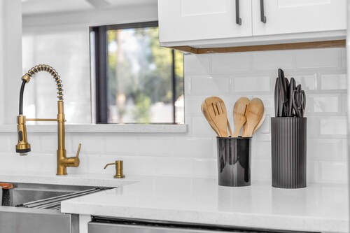 Luxury Pool Home  2-bedroom house in Deltona perfect for a relaxing getaway