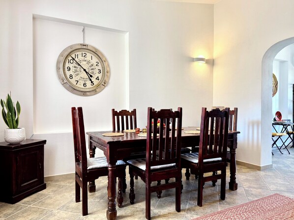 Comfort Condo, Sea View | Living room - Casa Caterina - Spacious Sea-View Apart (La Ciaccia)
