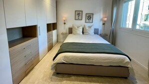 Unclassified image, 4 of 23, button - Spacious Group Stay in Antibes (Antibes)