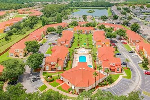 Exterior - 3BR Lake Berkley Pool Home Near Disney (Kissimmee)