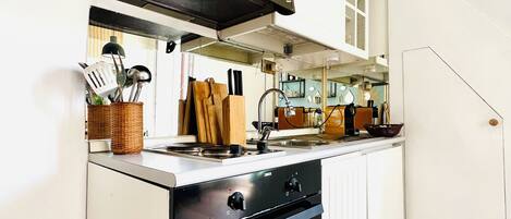 Four, plaque de cuisson