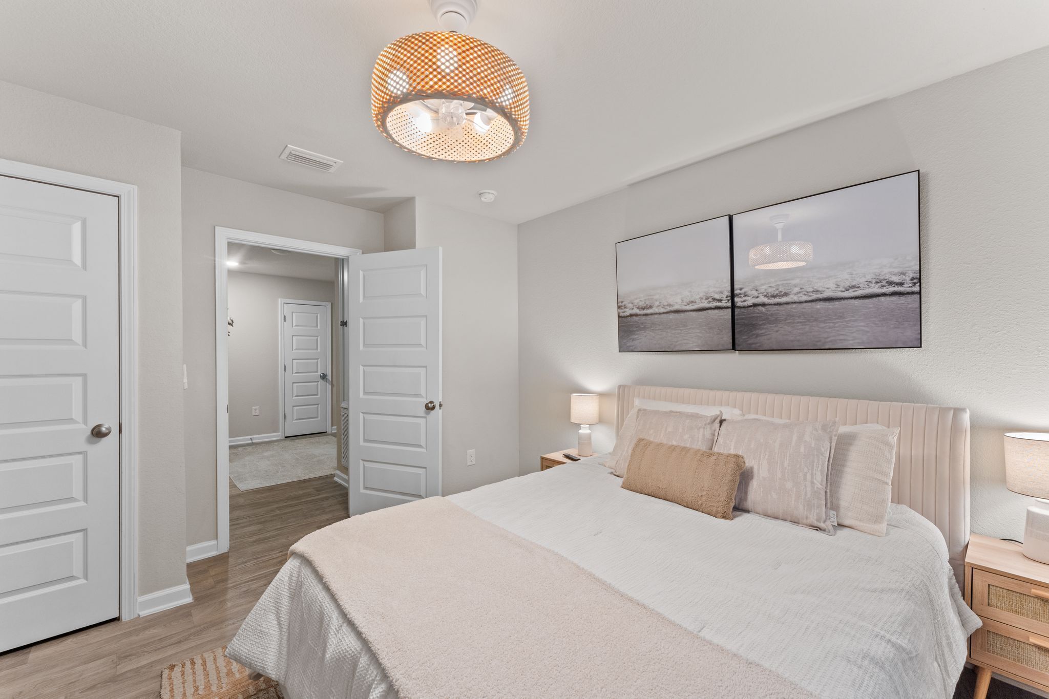 Fer et planche à repasser, Wi-Fi, draps fournis