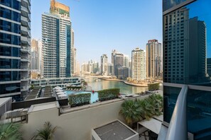 Property grounds - Elite 1BR at Dubai Marina (Dubai)