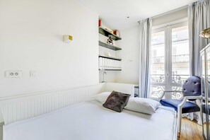 Apartment | 2 bedrooms, laptop workspace, iron/ironing board, bed sheets - Bright Apartment - 2br/4p - Muette/passy - Trocadero (Paris)