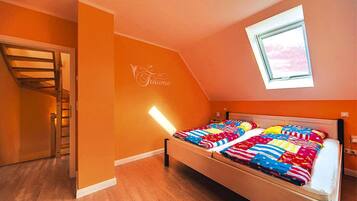 6 bedrooms, individually furnished