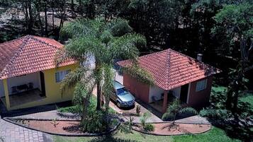 Comfort Apartment, Lanai, Garden View | Terrace/patio