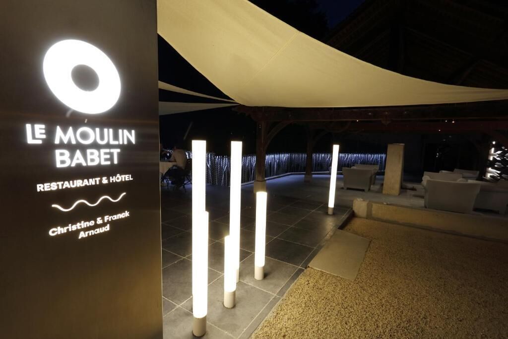 숙박 시설 구내