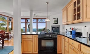 Fridge, microwave, oven, stovetop - 6BR: Every Room Has Private Bath + Mountain Views 2 Decks (Wintergreen Resort)