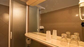 Hair dryer, towels