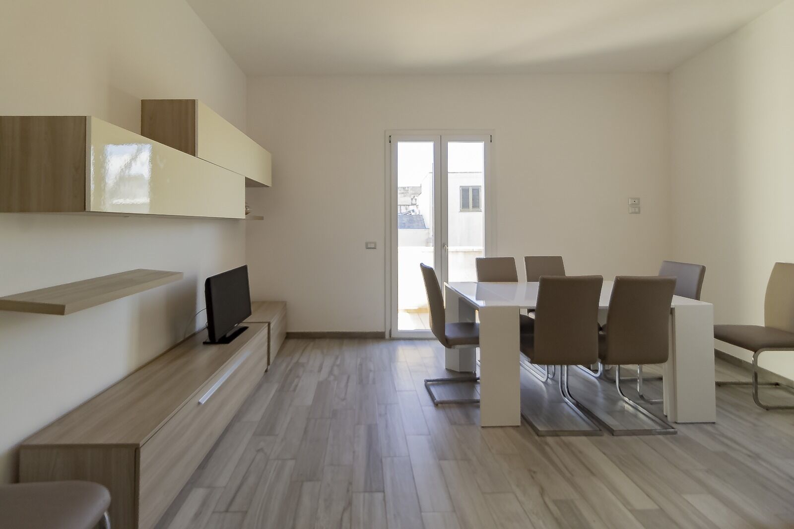 Apartment, Balkon, Meerblick | Wohnbereich