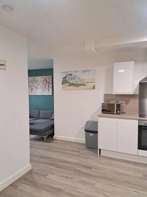 Basic Apartment | Private kitchen - Practical & Affordable 2 BR Flat in City Centre (Sheffield)