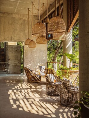 Terrace/patio - Nuju Rentals|1Br Penthouse|Jacuzzi, Cenote & Sauna (Tulum)