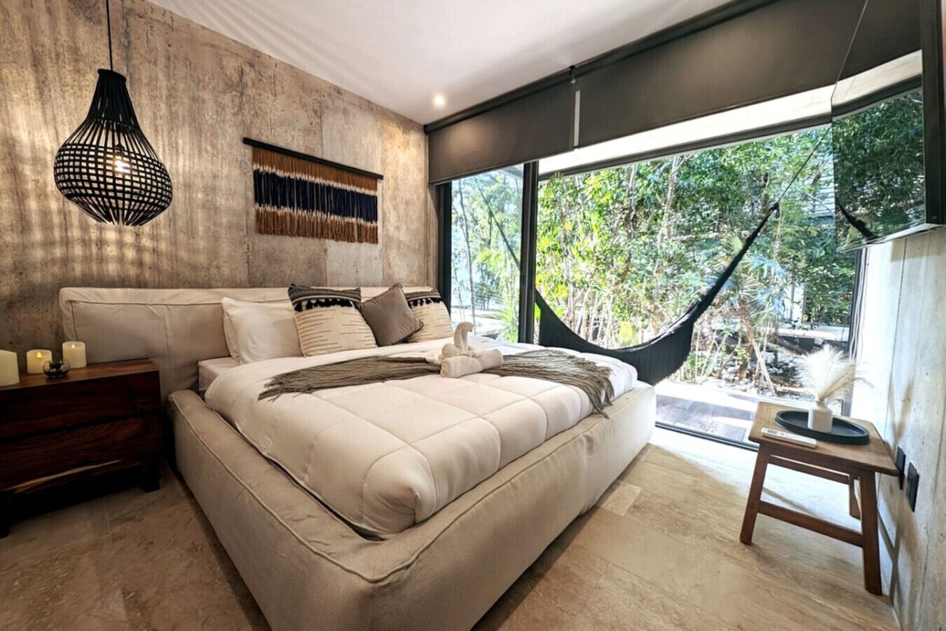 Desk, iron/ironing board, travel crib, WiFi