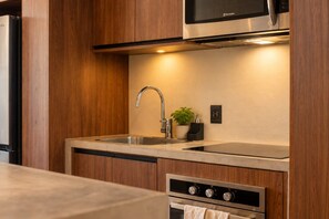 Warm Modern Kitchen Nook - Tulum 2BR Swim-Out Retreat | 3 Smart TVs & Rooftop Pool (Tulum)