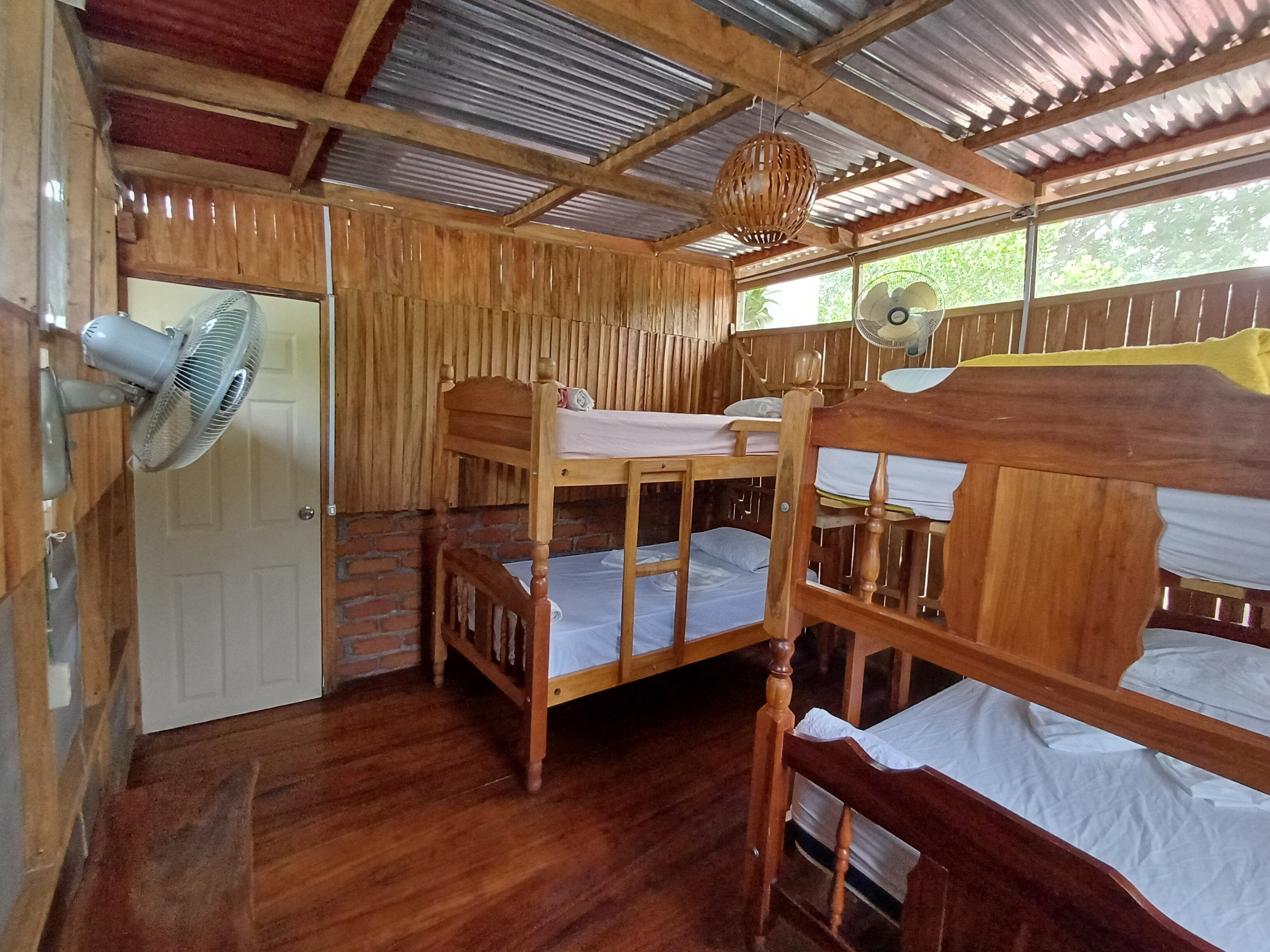 Dormitorio compartido, balcón | Wifi gratis 