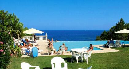 Charming 2-bedroom Villa for 4 Adults + 2 Children Under 13