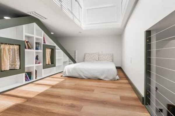2 bedrooms, iron/ironing board, WiFi (free), bed sheets