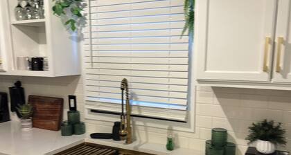 Spacious Group Getaway Near Hard Rock Casino & Chicago