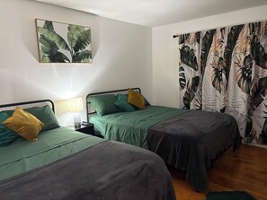 5 Schlafzimmer, Bügeleisen/Bügelbrett, Reisekinderbett, kostenloses WLAN