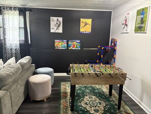 Spielezimmer