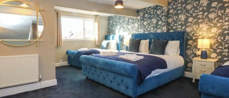 7 chambres, décoration personnalisée, ameublement personnalisé