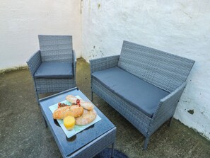 Cottage | Property grounds - Curzon Heights (Llandudno)
