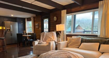 Amazing 4-bedroom cabin in nice Hemlock Valley perfect for relaxing getaway