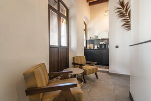 Apartment | Private kitchen - Trajano Premium Estudios - Centro Ayamonte (Ayamonte)