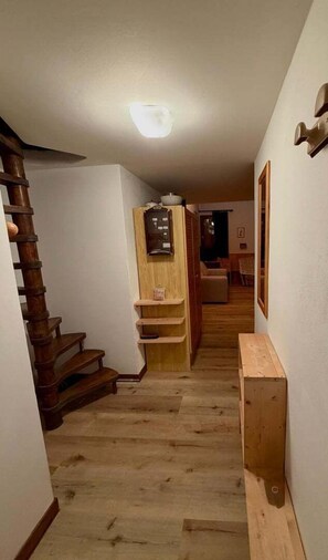 Interior - Le Bisanne: Ski-in/Ski-out - Espace Diamant Domain (Crest-Voland)