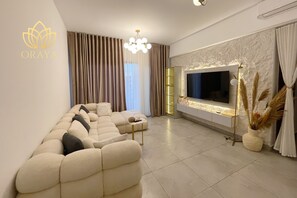 Living area - Beautiful 2-bedroom apartment with AC in lively Cairo Governorate (Cairo Governorate)