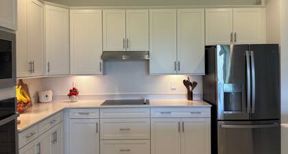 3-bedroom resort in charming Venice in Golf club community