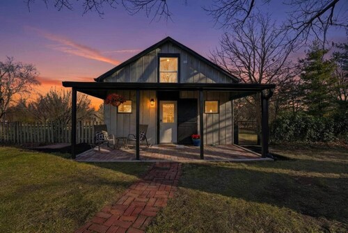Renovated 1950s Barndominium—Pet-Friendly & Modern