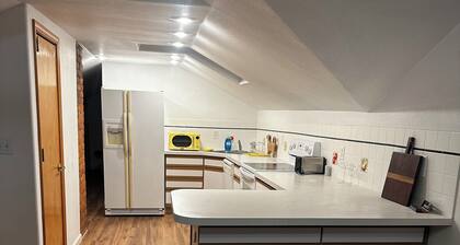 2-bedroom studio sunny bright north hill location.