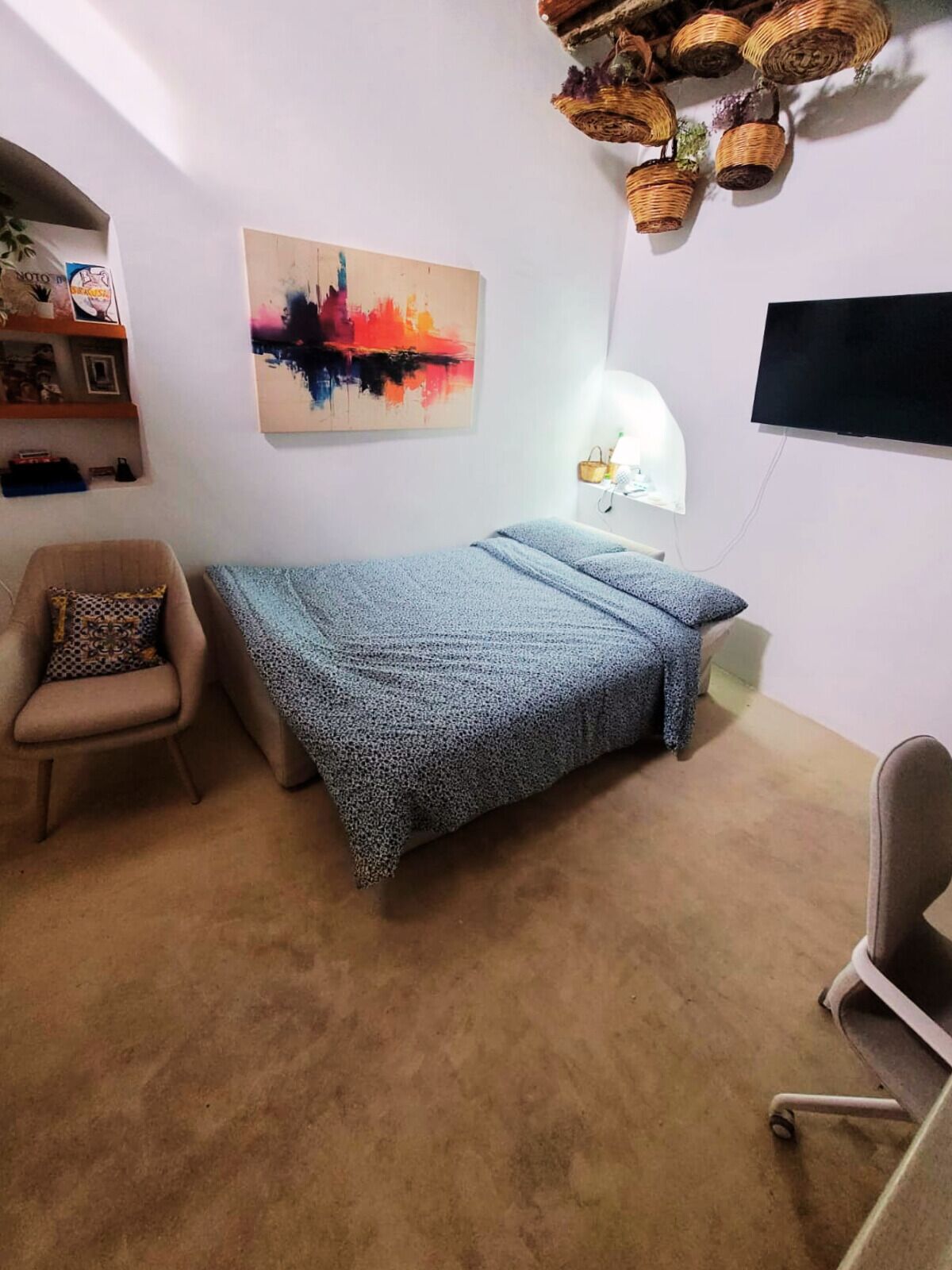 1 chambre, bureau, fer et planche à repasser, Wi-Fi gratuit