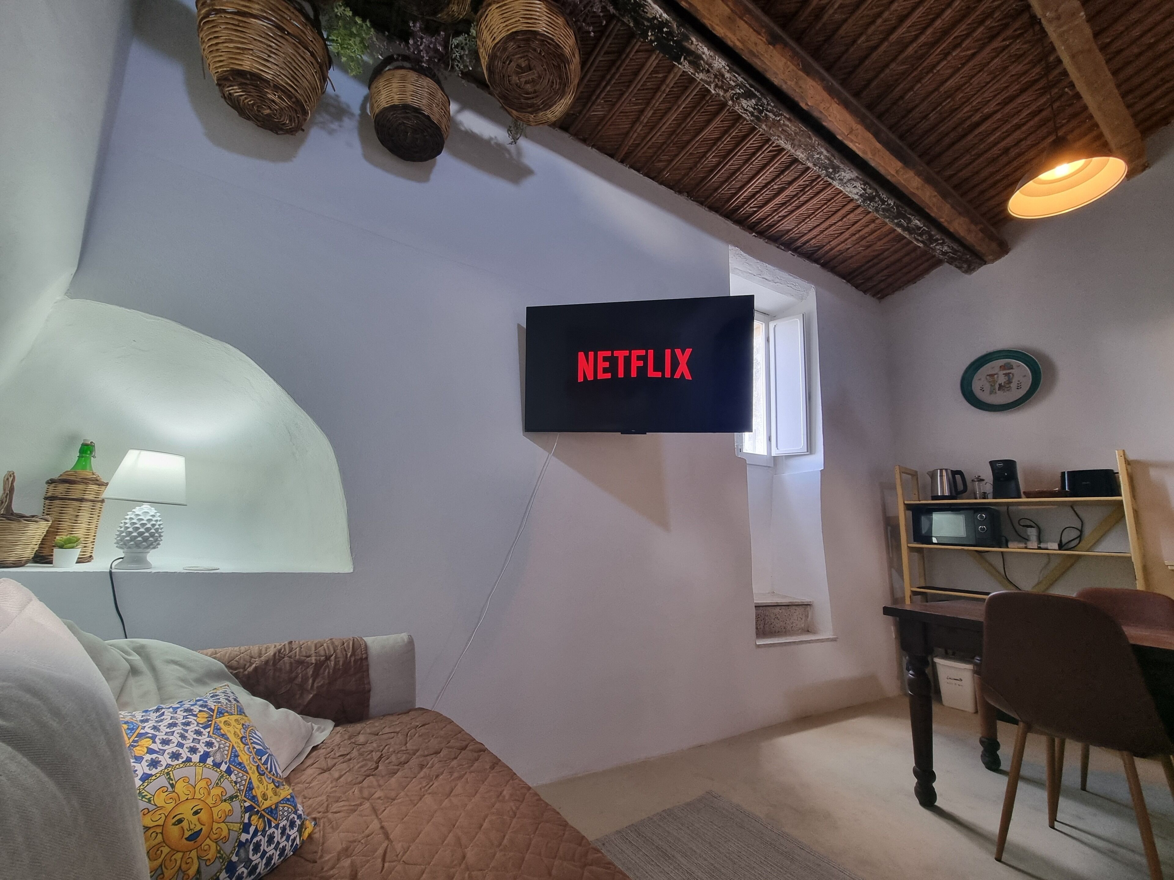 Smart TV, books