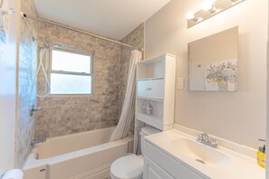 Hair dryer, towels - Crew and Family Oasis (Lincoln Park)
