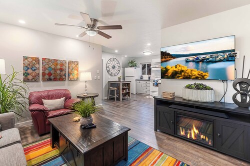 The CDA Getaway-Stylish, Spacious & Perfectly Located