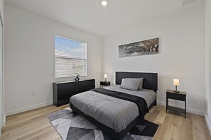 Wi-Fi gratuit, draps fournis