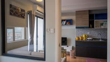 Apartment, Balcony, City View | Private kitchen | Fridge, dishwasher, cookware/dishes/utensils