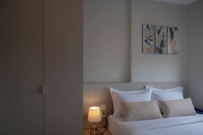 Apartment, Balcony, City View | Desk, laptop workspace