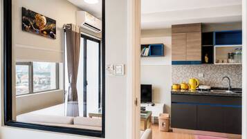 Apartment, Balcony, City View | Private kitchen | Fridge, dishwasher, cookware/dishes/utensils