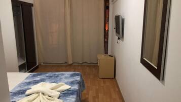 Standard Room, Balcony, Beach View | Desk, laptop workspace